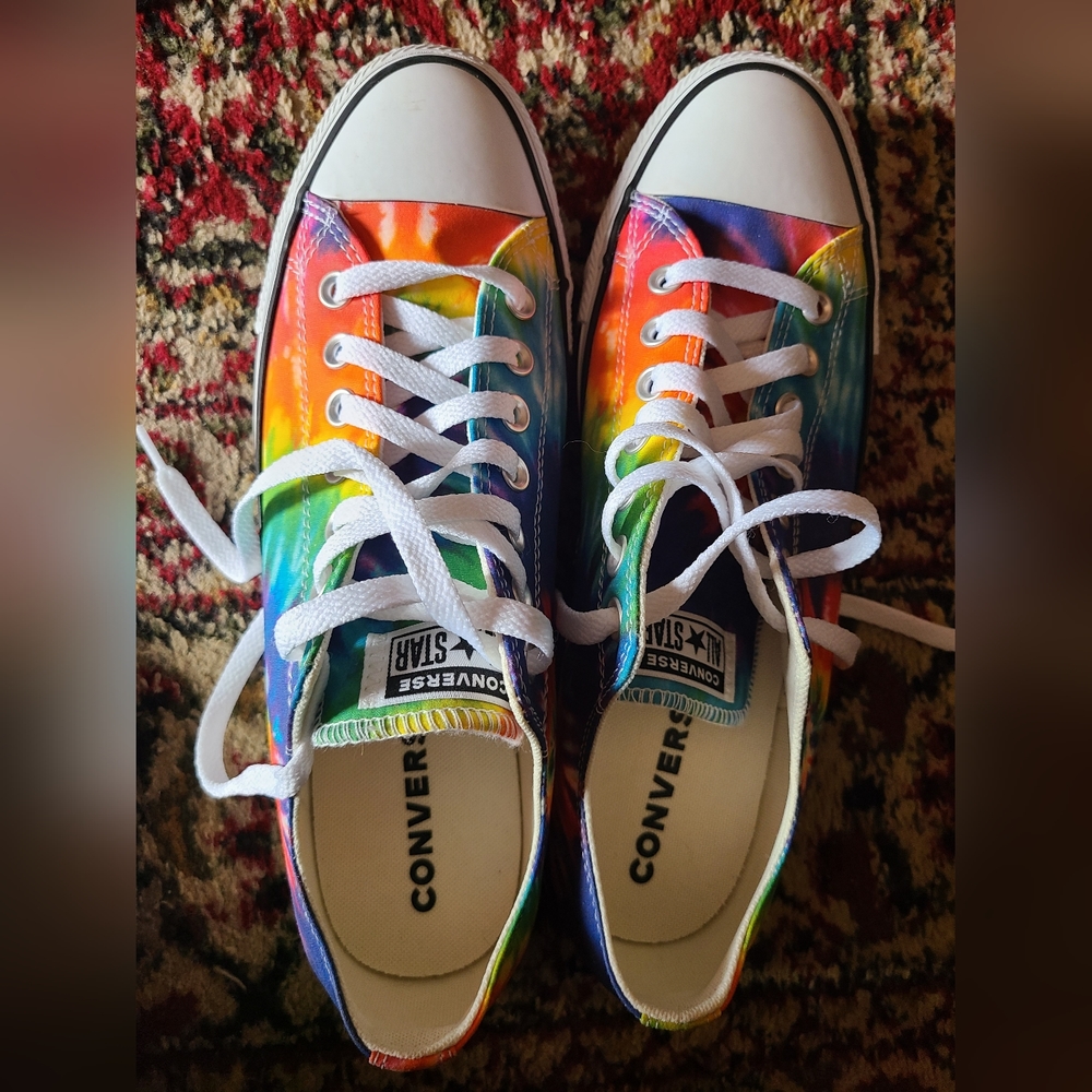 Converse All Star Chuck Taylor rainbow colors tie dye LGBTQ men's size 9.5 NWOT